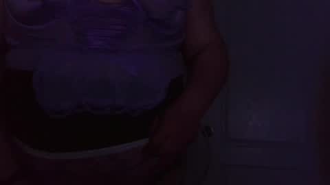 Snapshot of danimcmeow chatting on July 10, 12:04 am danimcmeow online show from July 10, 12:04 am