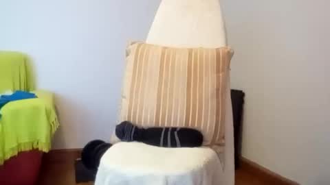 daniroca8 online show from April 7, 4:18 pm