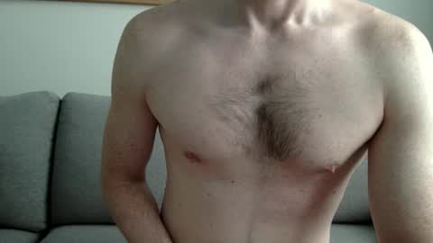 Snapshot of danishguysdicks chatting on May 25, 9:37 am Buzzy online show from May 25, 9:37 am