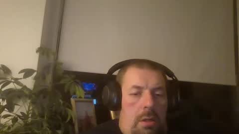 Snapshot of danishman1980 chatting on November 16, 12:38 am danishman1980 online show from November 16, 12:38 am