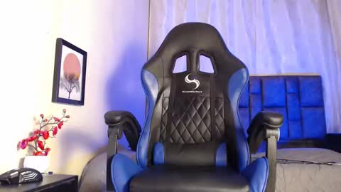 Snapshot of dann_brown chatting on September 10, 4:45 am Dann Brown online show from September 10, 4:45 am