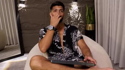 Dann saenz online show from April 8, 1:44 pm