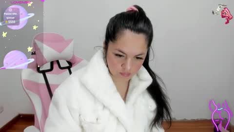 Snapshot of danna_1111 chatting on January 21, 12:07 pm danna online show from January 21, 12:07 pm