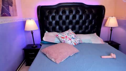 Danna online show from February 27, 3:01 pm