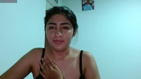 Danna online show from April 24, 1:30 am