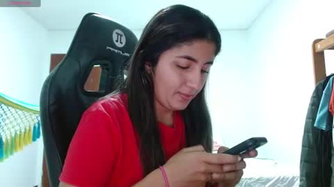 Snapshot of danna_peterson chatting on July 9, 7:40 pm Danna online show from July 9, 7:40 pm