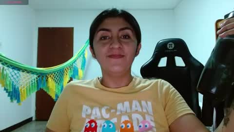 Snapshot of danna_peterson chatting on July 28, 11:48 pm Danna online show from July 28, 11:48 pm