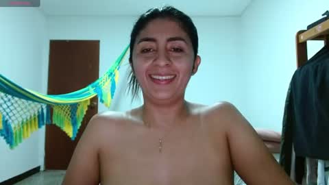 Snapshot of danna_peterson chatting on August 2, 5:00 pm Danna online show from August 2, 5:00 pm
