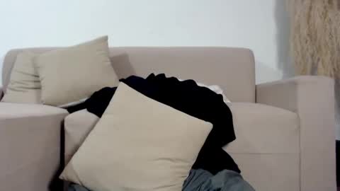 danna online show from October 15, 6:02 am