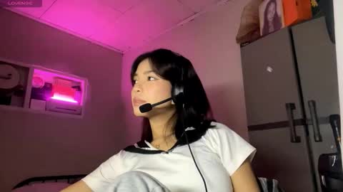 Snapshot of dannachalow chatting on February 3, 12:32 pm Kerry online show from February 3, 12:32 pm