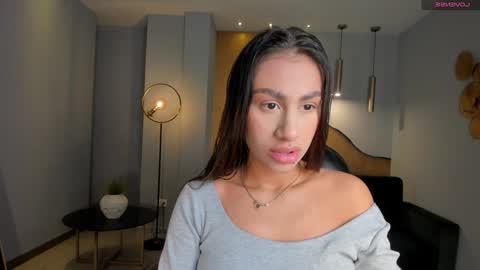 Danna Cruz  online show from February 8, 10:29 am