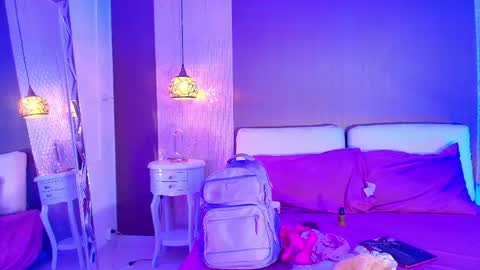 Snapshot of dannadoll69 chatting on May 5, 11:40 am Dannamunoz130 online show from May 5, 11:40 am