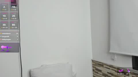 Danna online show from December 4, 7:39 am