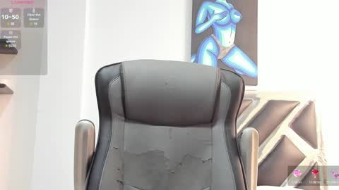 Danna online show from December 14, 2:56 am