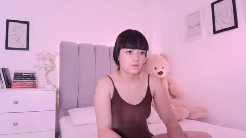 Snapshot of dannahyde chatting on May 20, 3:51 pm Insta DannaBlueX online show from May 20, 3:51 pm