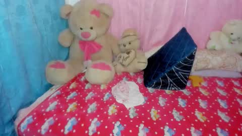 Danna Sofia jeins online show from December 14, 1:27 pm