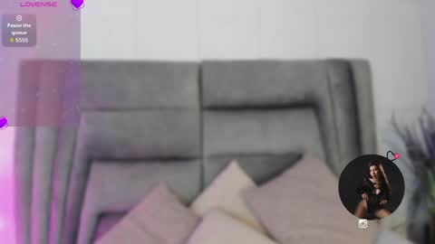 Danna online show from April 3, 7:45 pm