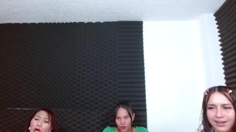 dannamomcerrat online show from December 5, 2:31 am