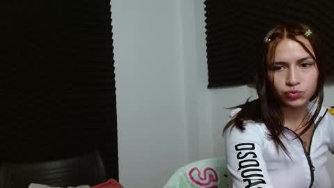 dannamomcerrat online show from December 20, 5:25 am