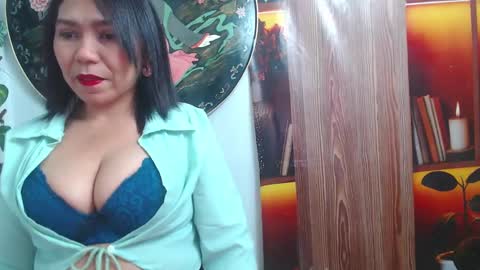 dannamomcerrat online show from September 18, 11:40 pm