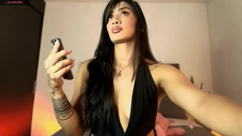 Snapshot of dannawells chatting on November 21, 11:14 pm Danna Wells online show from November 21, 11:14 pm