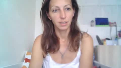 Snapshot of dannica1 chatting on October 5, 12:03 pm dannica1 online show from October 5, 12:03 pm