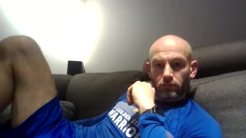 Snapshot of danny81boy chatting on February 9, 9:39 pm danny81boy online show from February 9, 9:39 pm