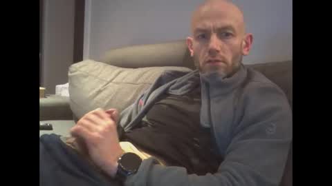 Snapshot of danny81boy chatting on February 18, 4:48 pm danny81boy online show from February 18, 4:48 pm