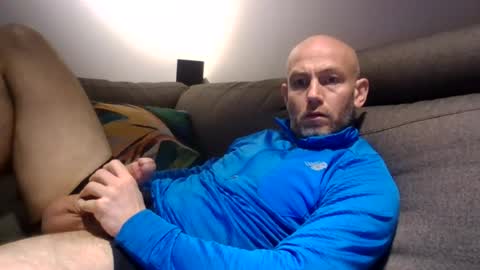 Snapshot of danny81boy chatting on April 29, 8:15 pm danny81boy online show from April 29, 8:15 pm