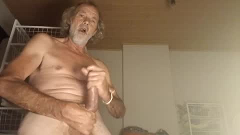 Snapshot of danny9inchjoy4u chatting on August 5, 8:44 pm danny9inchjoy4u online show from August 5, 8:44 pm