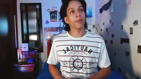 phantom555 online show from April 13, 7:08 pm