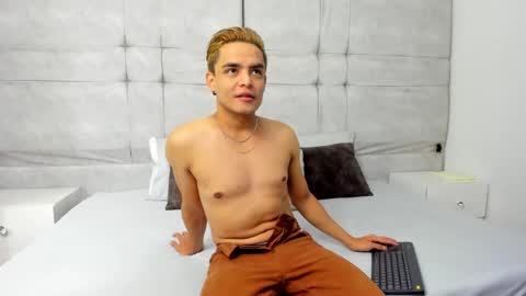 Daniel online show from December 17, 11:28 am