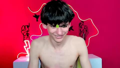 Snapshot of danny_dark1 chatting on May 14, 6:47 pm danny_dark1 online show from May 14, 6:47 pm
