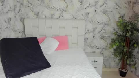 Snapshot of danny_fernandez chatting on November 17, 5:35 am danny_fernandez online show from November 17, 5:35 am