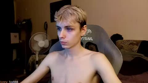 Snapshot of danny_fox888 chatting on July 5, 8:27 pm Daniel online show from July 5, 8:27 pm