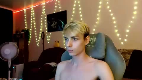 Snapshot of danny_fox888 chatting on July 15, 4:34 pm Daniel online show from July 15, 4:34 pm
