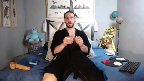 Danny and Alex online show from January 8, 6:05 am