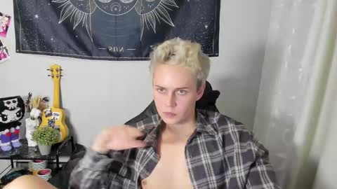 danny online show from November 9, 6:17 pm