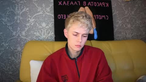 Snapshot of danny_love01 chatting on April 20, 5:37 pm danny online show from April 20, 5:37 pm