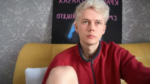 Snapshot of danny_love01 chatting on April 29, 9:02 am danny online show from April 29, 9:02 am
