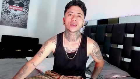 Snapshot of danny_stark chatting on January 25, 4:57 pm Danny  online show from January 25, 4:57 pm