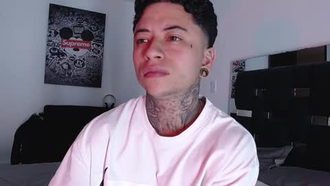 Snapshot of danny_stark chatting on February 16, 6:10 pm Danny  online show from February 16, 6:10 pm