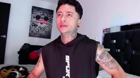 Snapshot of danny_stark chatting on February 19, 5:06 pm Danny  online show from February 19, 5:06 pm