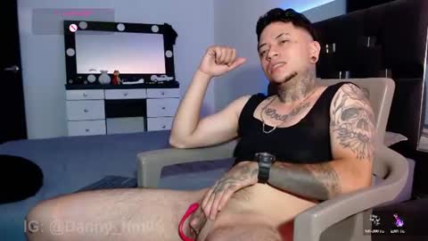 Snapshot of danny_stark chatting on July 11, 12:02 am Danny online show from July 11, 12:02 am