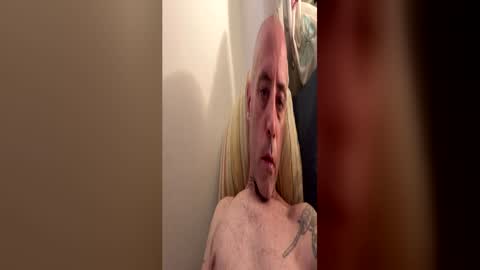 Snapshot of dannyboy8222 chatting on May 22, 8:47 pm dannyboy8222 online show from May 22, 8:47 pm