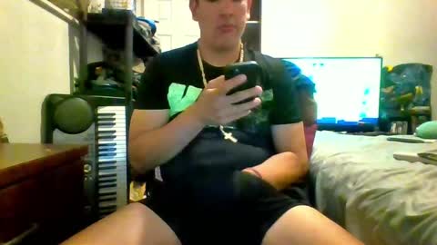 Snapshot of dannychorizo707 chatting on May 5, 6:21 am dannychorizo707 online show from May 5, 6:21 am