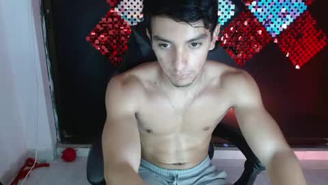 Snapshot of dante_18cm chatting on April 30, 12:50 am Dante online show from April 30, 12:50 am