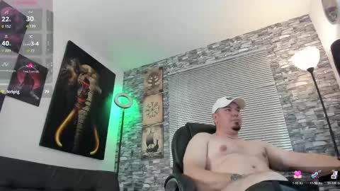 dante_bellini online show from April 18, 7:07 pm