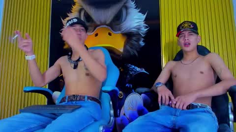 dante_brown1 online show from November 28, 9:28 pm