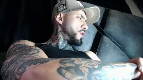 Snapshot of dante_d_angelo_ chatting on June 17, 7:55 am dante_d_angelo_ online show from June 17, 7:55 am